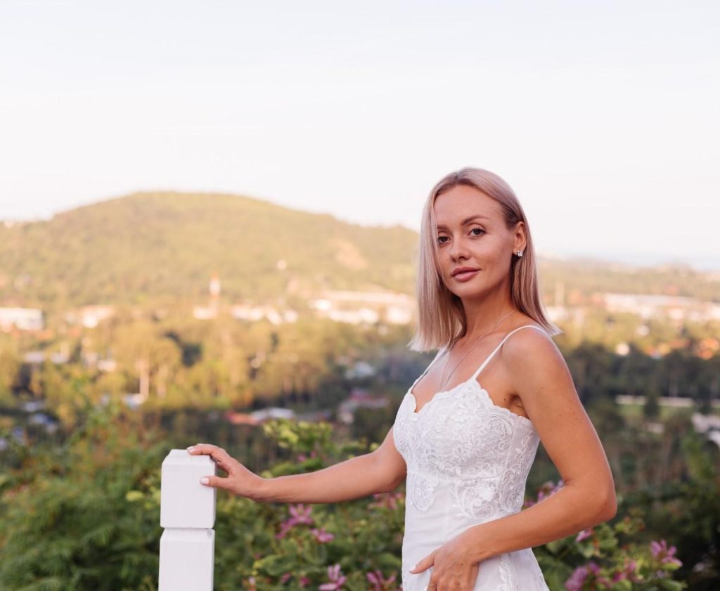 How to Book Escort Services in San Pedro